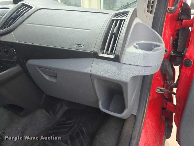 image for item EF3513 2017 Ford Transit 150 van