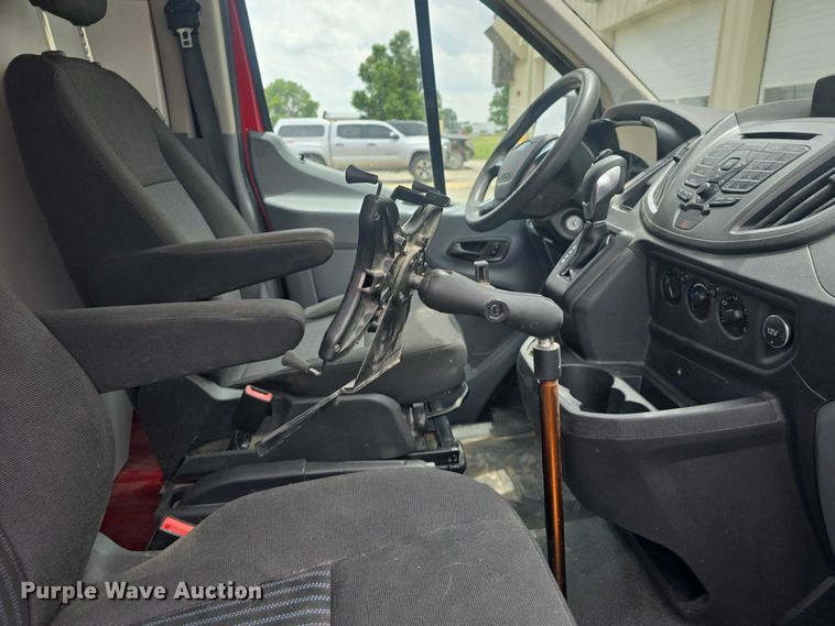 image for item EF3513 2017 Ford Transit 150 van