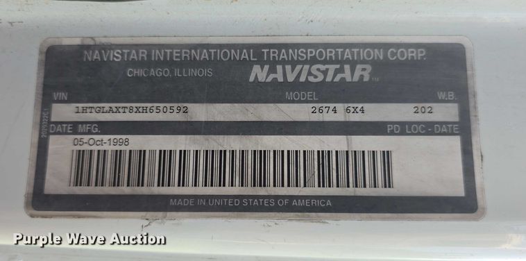 image for item EF3720 1999 International F2674 material handler truck