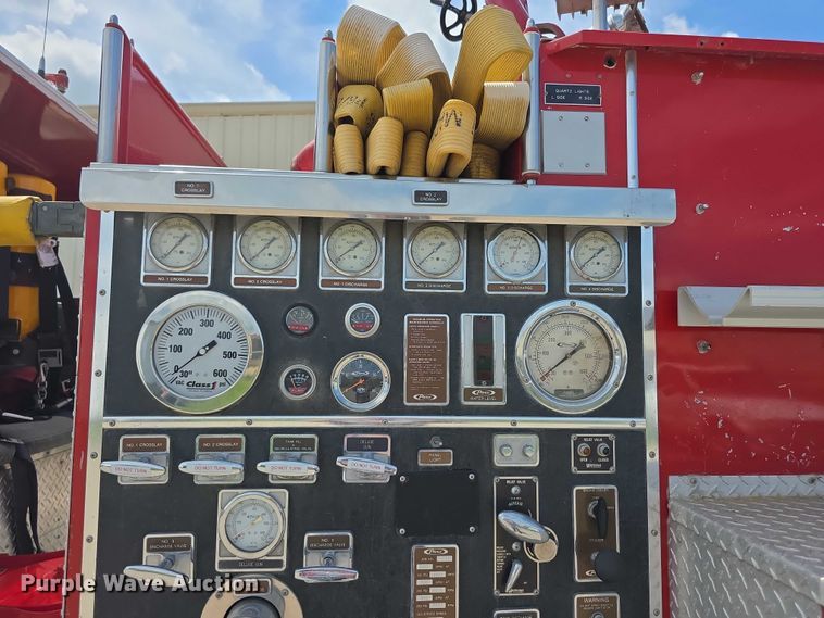 image for item EF3737 1982 Ford 8000 pumper fire truck