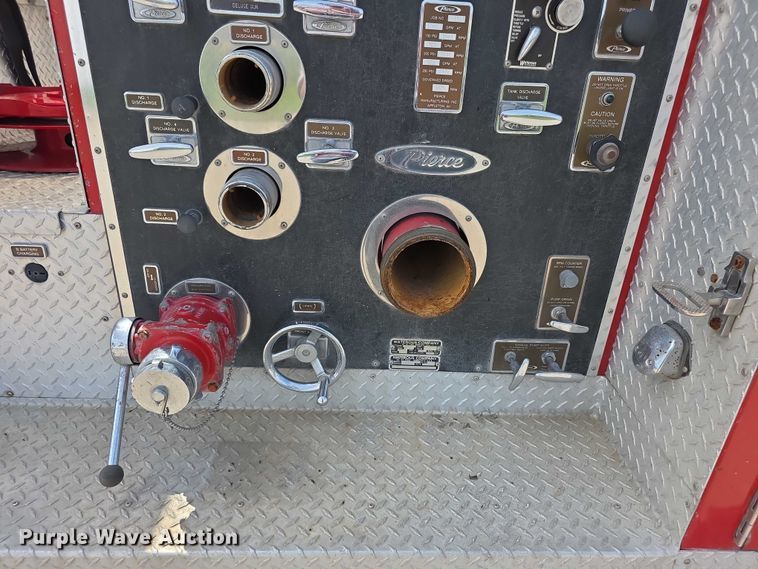 image for item EF3737 1982 Ford 8000 pumper fire truck