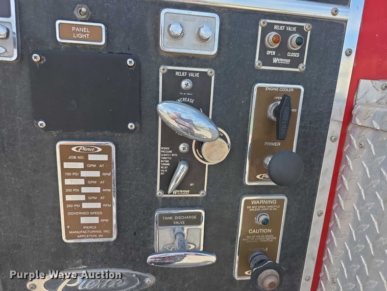 image for item EF3737 1982 Ford 8000 pumper fire truck