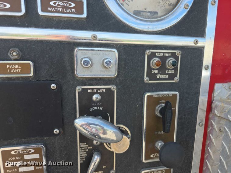 image for item EF3737 1982 Ford 8000 pumper fire truck