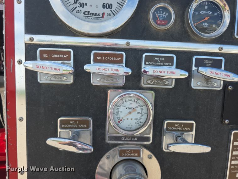 image for item EF3737 1982 Ford 8000 pumper fire truck