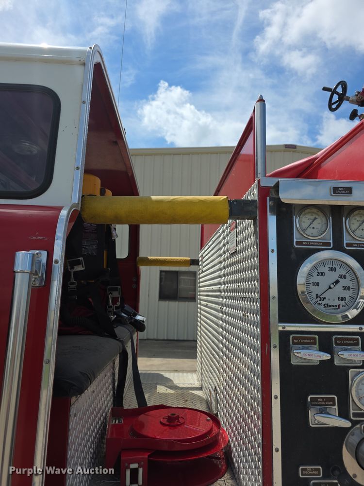 image for item EF3737 1982 Ford 8000 pumper fire truck