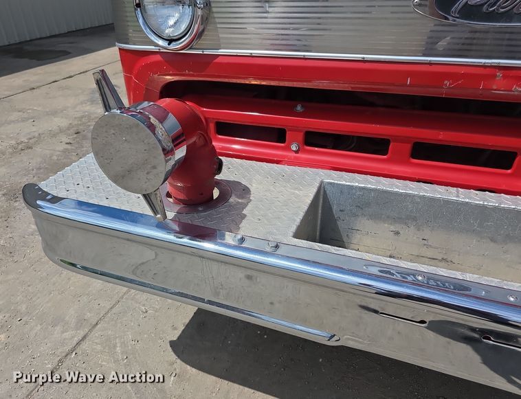 image for item EF3737 1982 Ford 8000 pumper fire truck