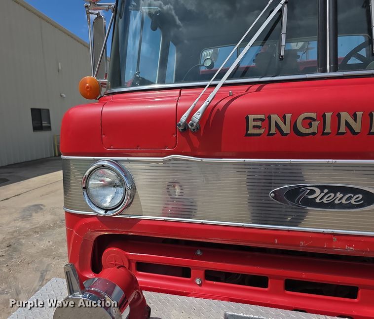 image for item EF3737 1982 Ford 8000 pumper fire truck