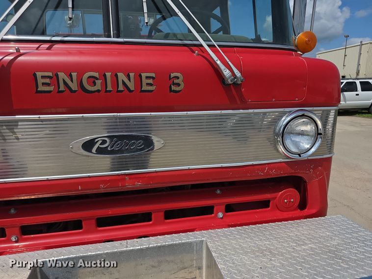 image for item EF3737 1982 Ford 8000 pumper fire truck