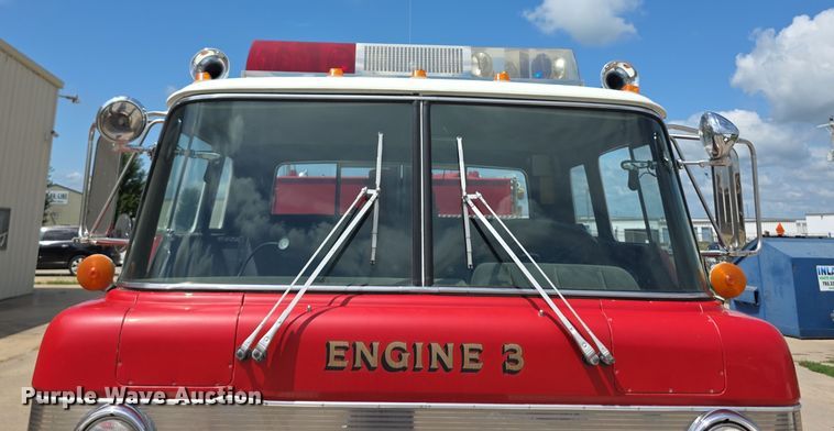 image for item EF3737 1982 Ford 8000 pumper fire truck