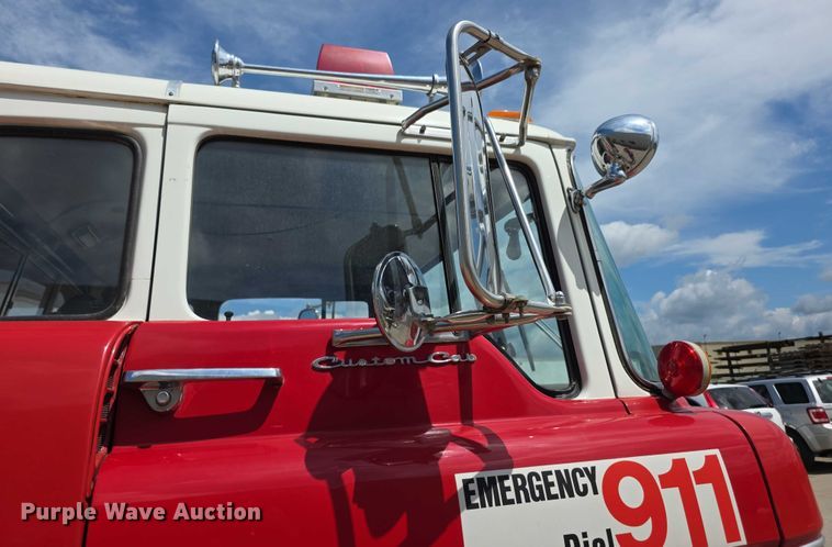 image for item EF3737 1982 Ford 8000 pumper fire truck