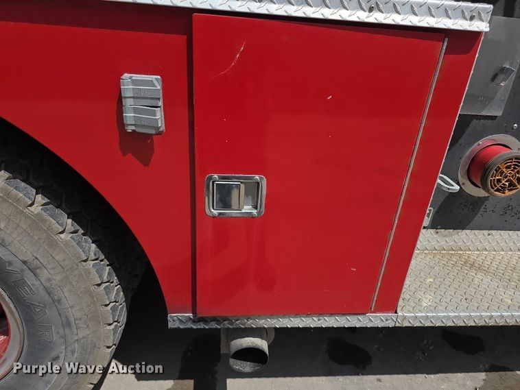 image for item EF3737 1982 Ford 8000 pumper fire truck