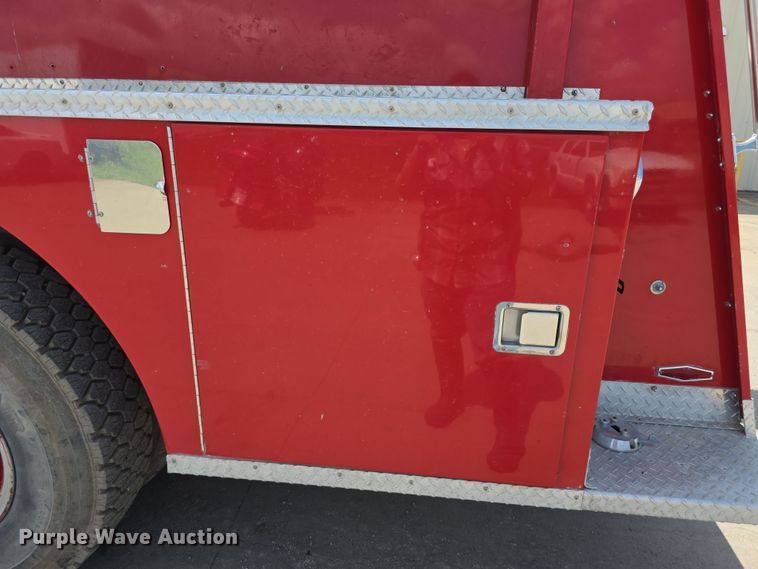 image for item EF3737 1982 Ford 8000 pumper fire truck