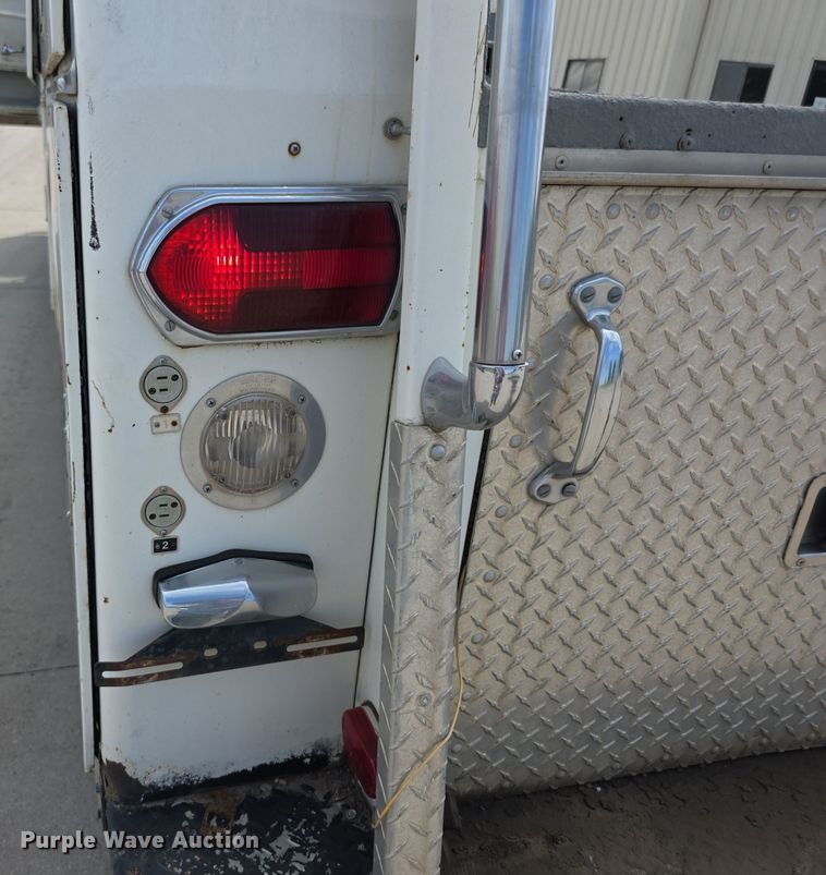 image for item EF3738 1979 Ford 7000 utility / service truck