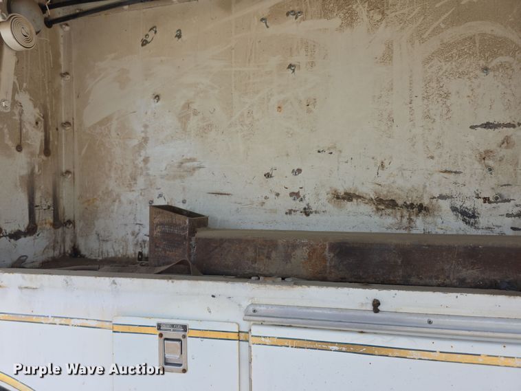 image for item EF3738 1979 Ford 7000 utility / service truck