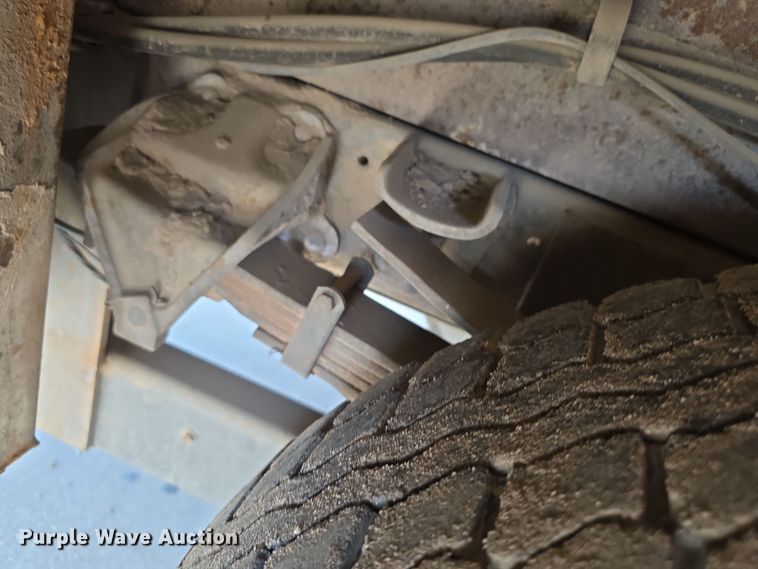 image for item EF3738 1979 Ford 7000 utility / service truck