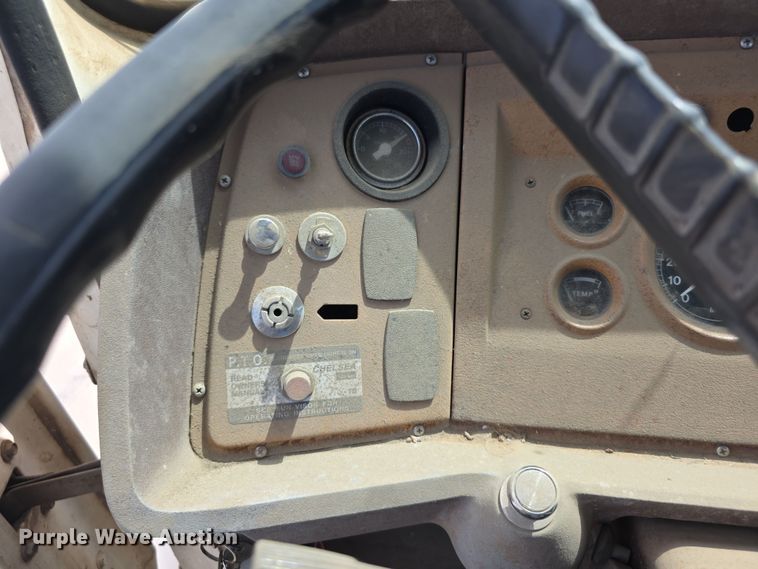 image for item EF3738 1979 Ford 7000 utility / service truck