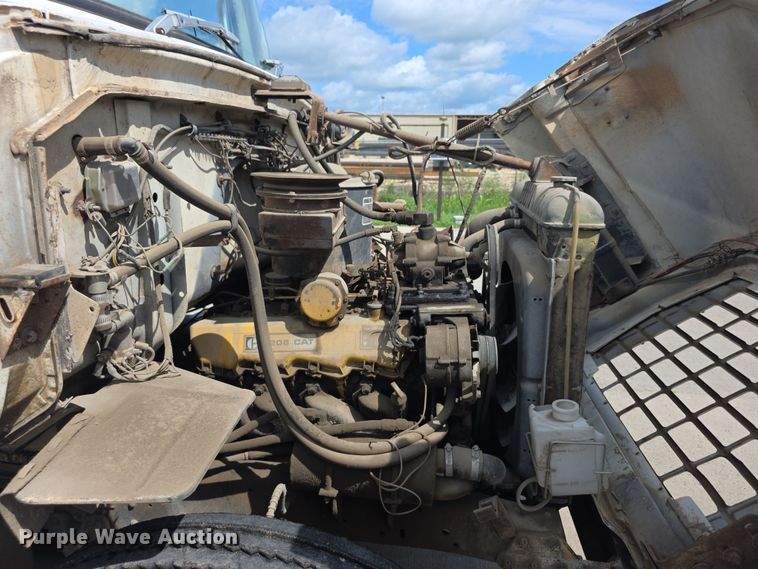 image for item EF3738 1979 Ford 7000 utility / service truck