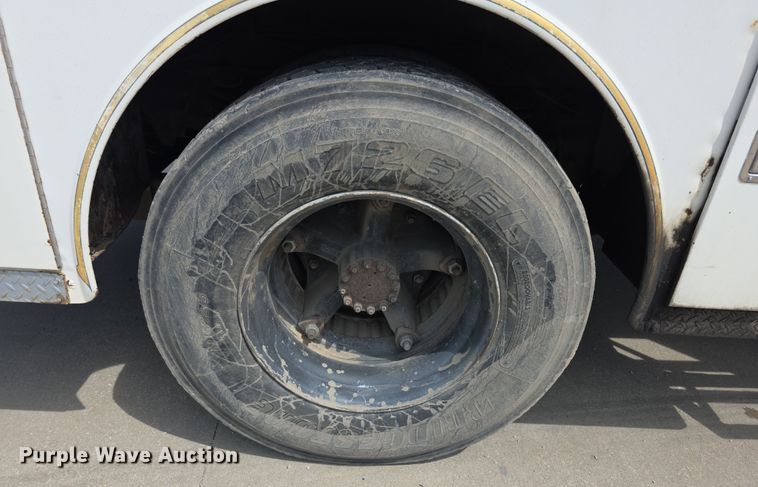 image for item EF3738 1979 Ford 7000 utility / service truck