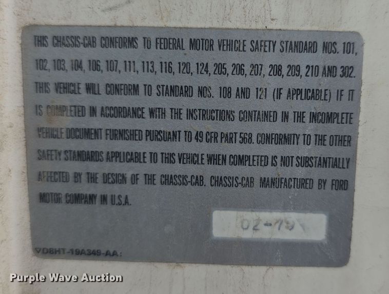 image for item EF3738 1979 Ford 7000 utility / service truck