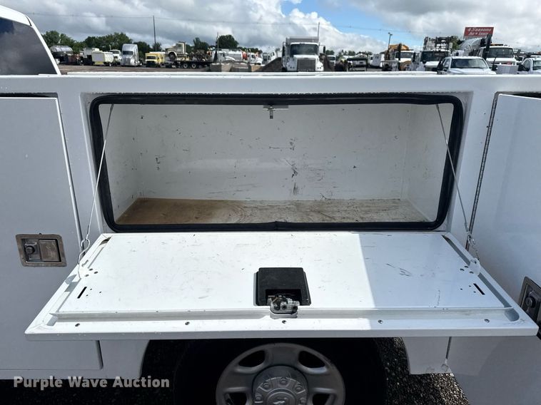 image for item EG5901 2021 Dodge Ram 2500 Quad Cab utility bed pickup truck