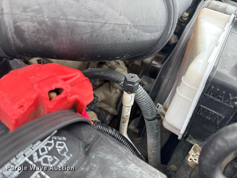 image for item EG6032 2017 Ford F350 Super Duty SuperCab pickup truck cab and chassis