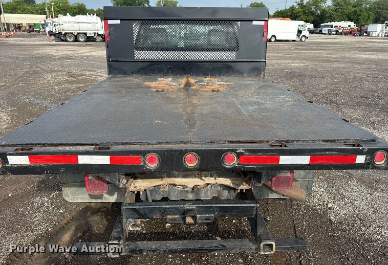 image for item EG6038 2011 Ford F450 Super Duty flatbed truck