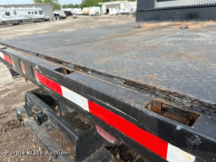 image for item EG6038 2011 Ford F450 Super Duty flatbed truck
