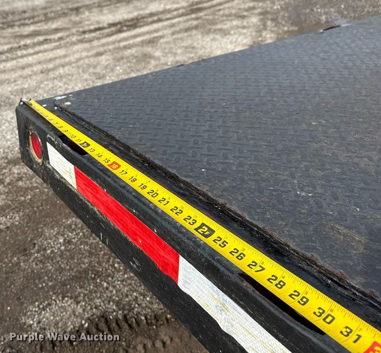 image for item EG6038 2011 Ford F450 Super Duty flatbed truck