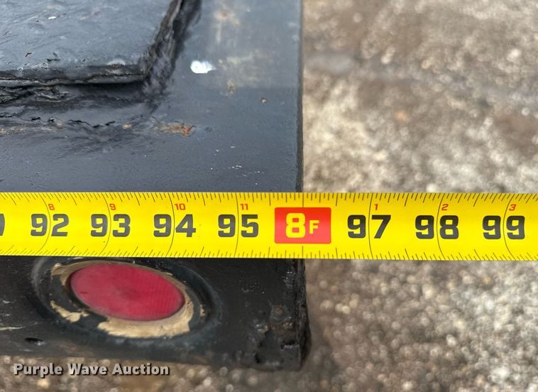 image for item EG6038 2011 Ford F450 Super Duty flatbed truck