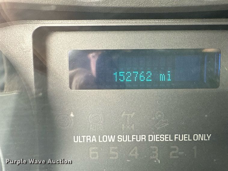 image for item EG6038 2011 Ford F450 Super Duty flatbed truck