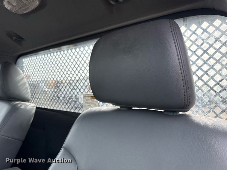 image for item EG6038 2011 Ford F450 Super Duty flatbed truck