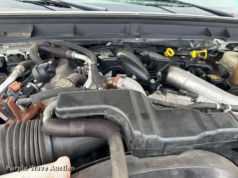 image for item EG6038 2011 Ford F450 Super Duty flatbed truck