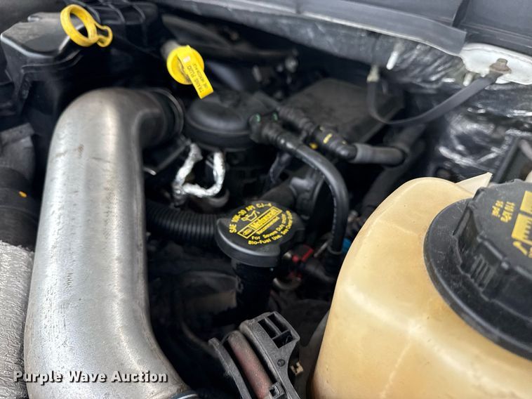 image for item EG6038 2011 Ford F450 Super Duty flatbed truck