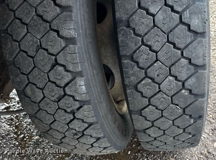 image for item EG6038 2011 Ford F450 Super Duty flatbed truck