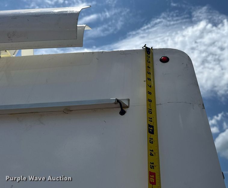 image for item EG6077 2019 Ford E450 Super Duty delivery truck