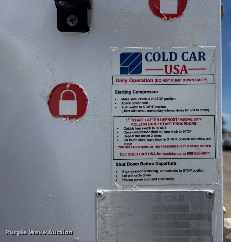 image for item EG6077 2019 Ford E450 Super Duty delivery truck