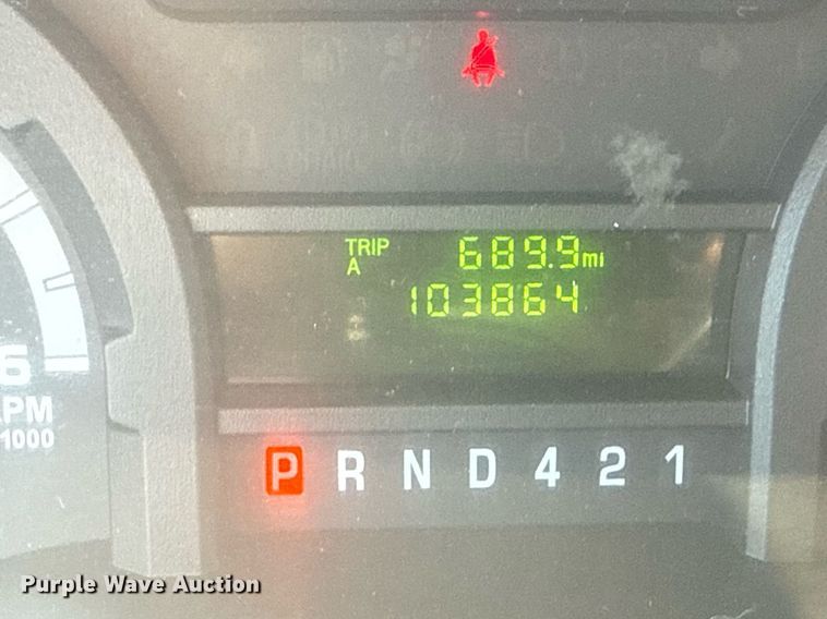 image for item EG6077 2019 Ford E450 Super Duty delivery truck