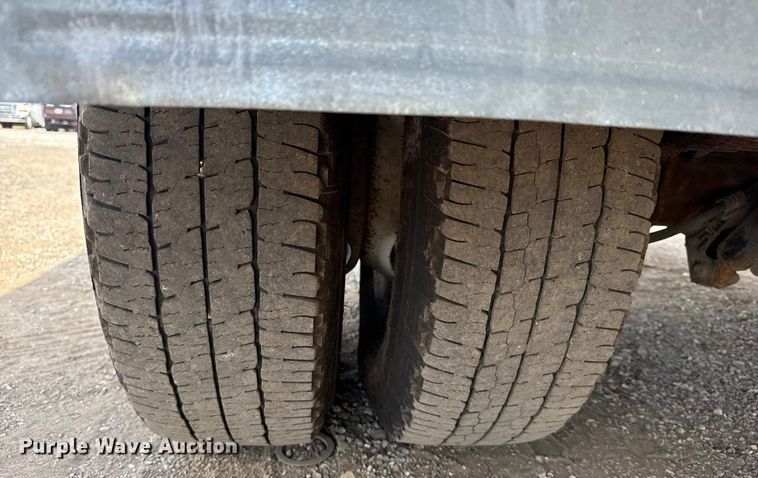 image for item EG6077 2019 Ford E450 Super Duty delivery truck