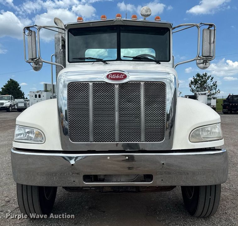 CAMIóN CHASIS 2014 PETERBILT 337