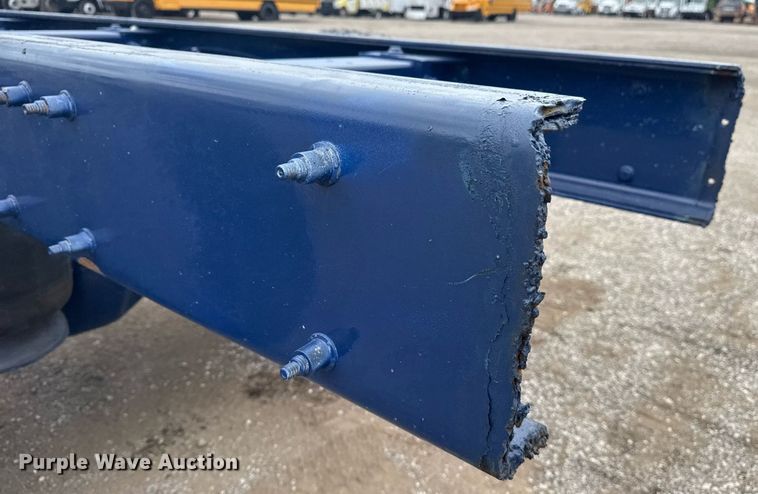 image for item EG6078 2014 Peterbilt 337 truck cab and chassis