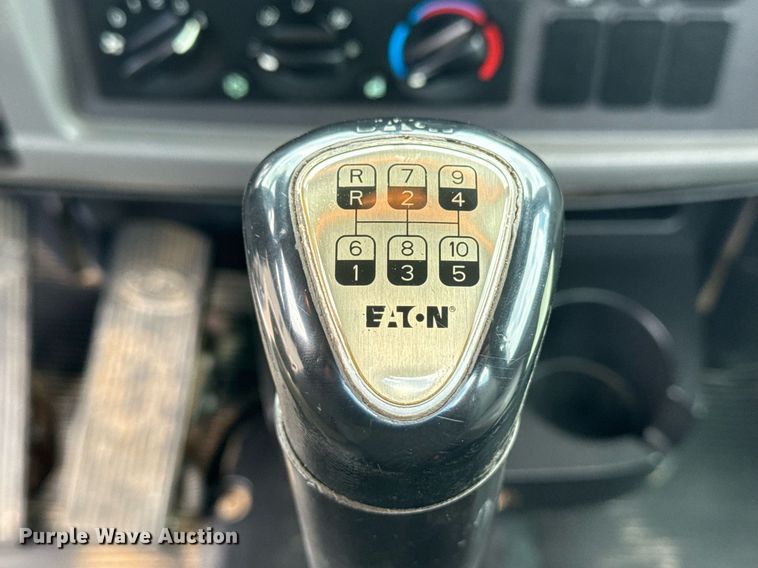 image for item EG6078 2014 Peterbilt 337 truck cab and chassis