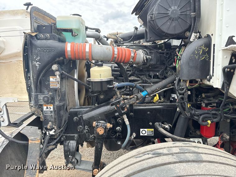 image for item EG6078 2014 Peterbilt 337 truck cab and chassis