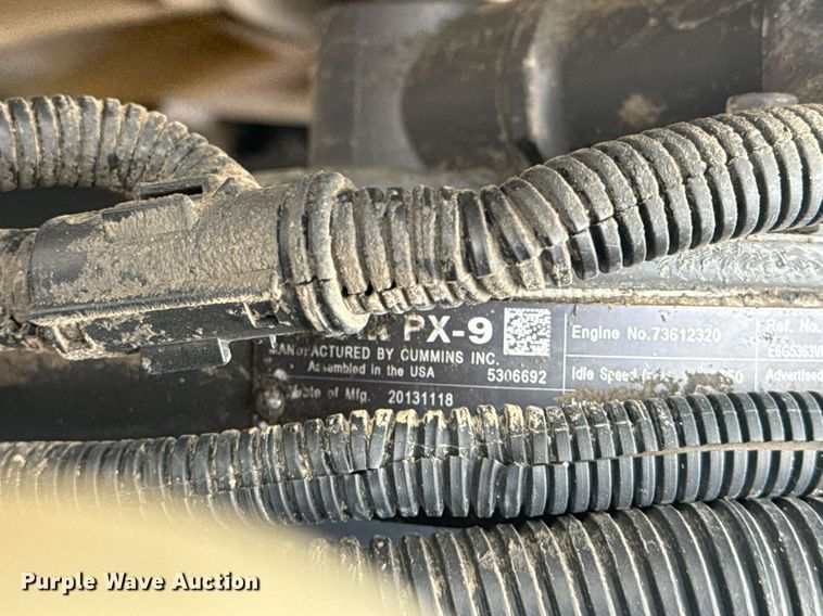 image for item EG6078 2014 Peterbilt 337 truck cab and chassis