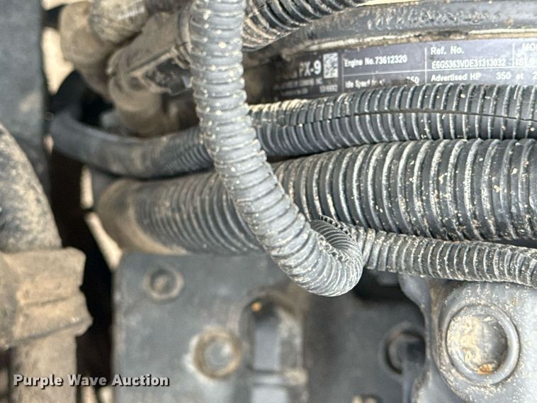 image for item EG6078 2014 Peterbilt 337 truck cab and chassis