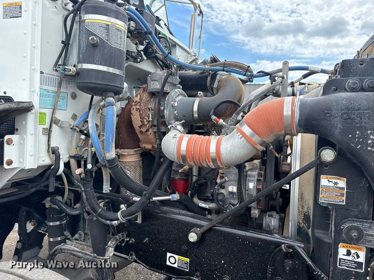 image for item EG6078 2014 Peterbilt 337 truck cab and chassis