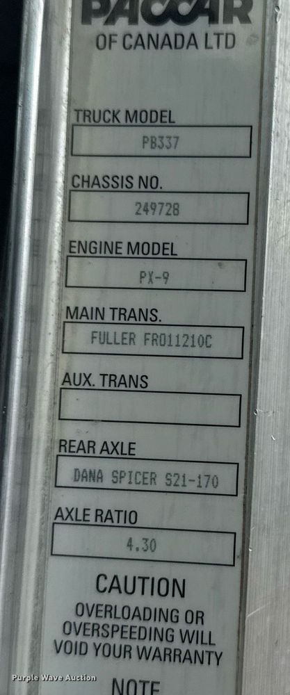 image for item EG6078 2014 Peterbilt 337 truck cab and chassis