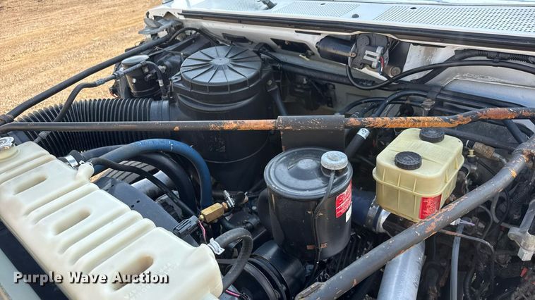 image for item EG6081 1998 Ford F800 box truck