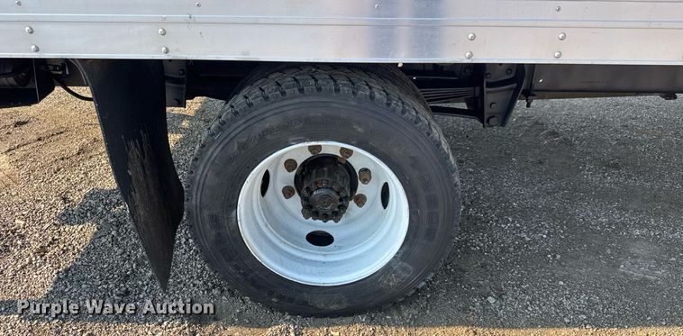 image for item EG6081 1998 Ford F800 box truck