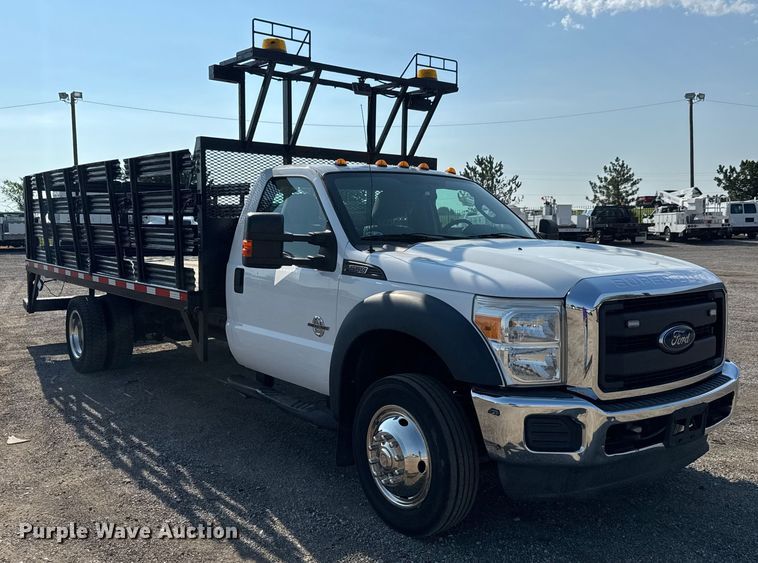 image for item EG6083 2016 Ford F550 Super Duty flatbed truck