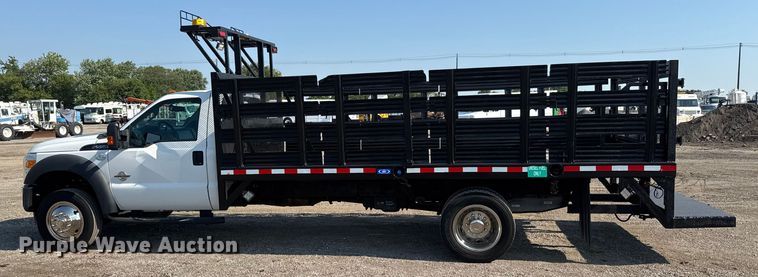 image for item EG6083 2016 Ford F550 Super Duty flatbed truck